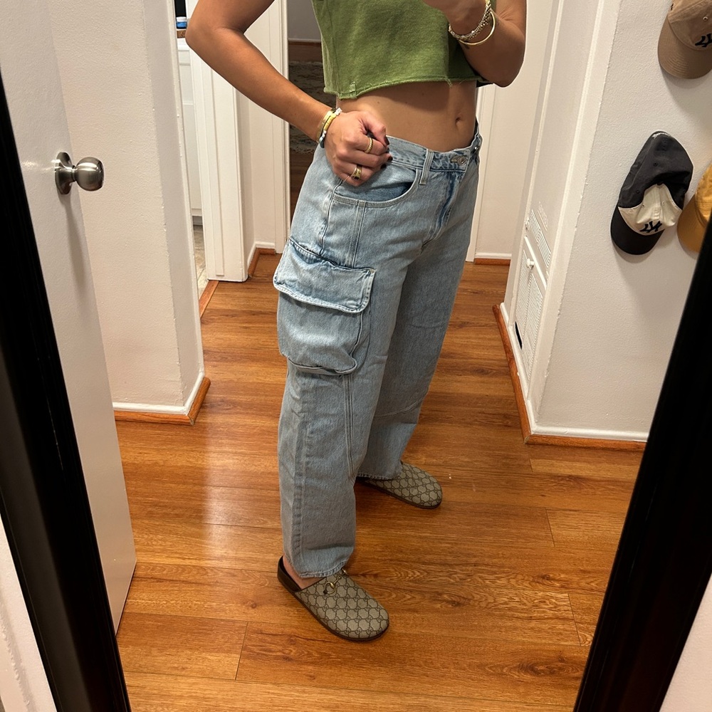 Size 29 baggy cargo Agolde jean